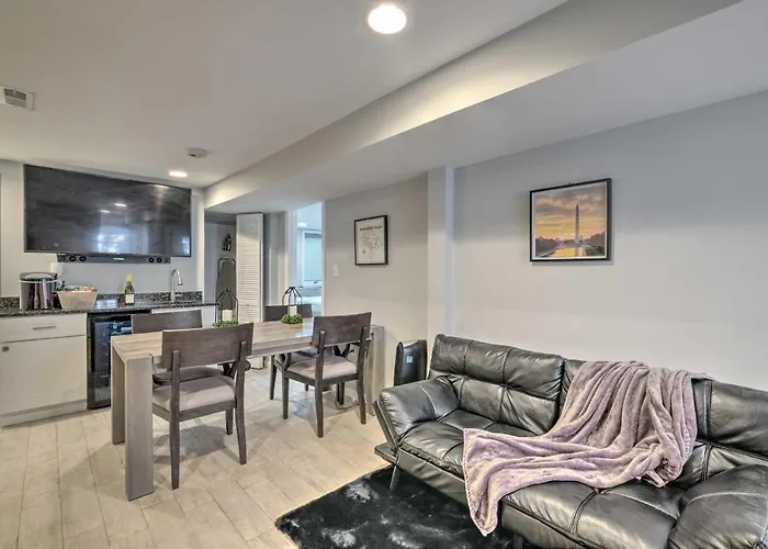 Modern Dc Apartment About 6 Mi To National Mall!
